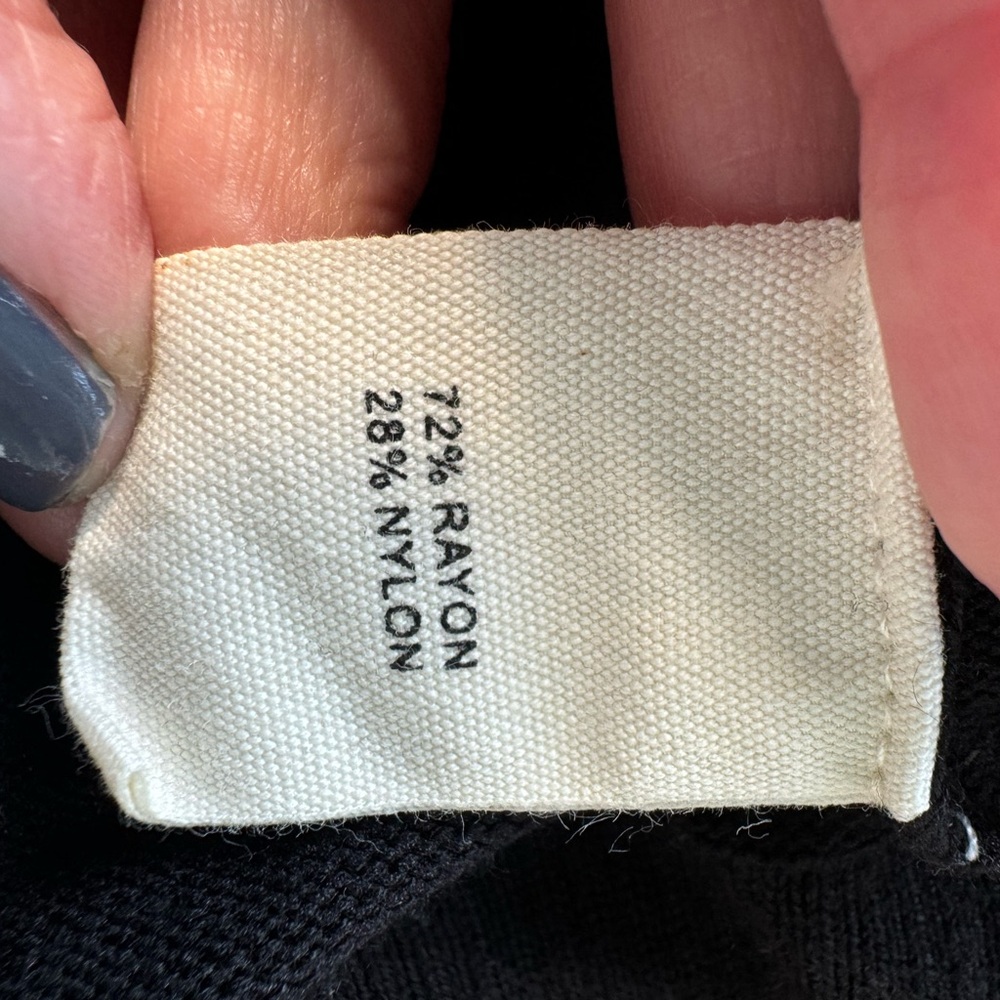 NWOT LOVE sweater size medium - Picture 2 of 5